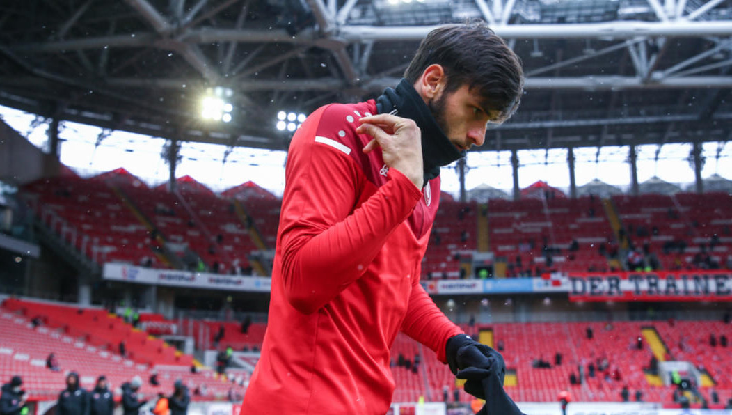 В этот раз пострадали греки