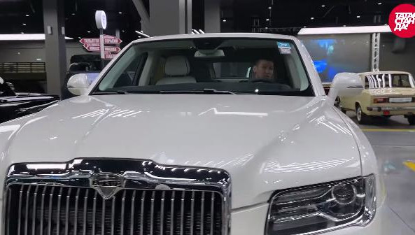 Премиальное авто в республике можно увидеть только на выставке.