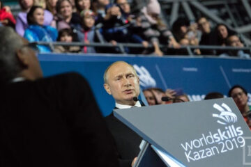 Президент России поблагодарил руководство WorldSkills за доверие.
