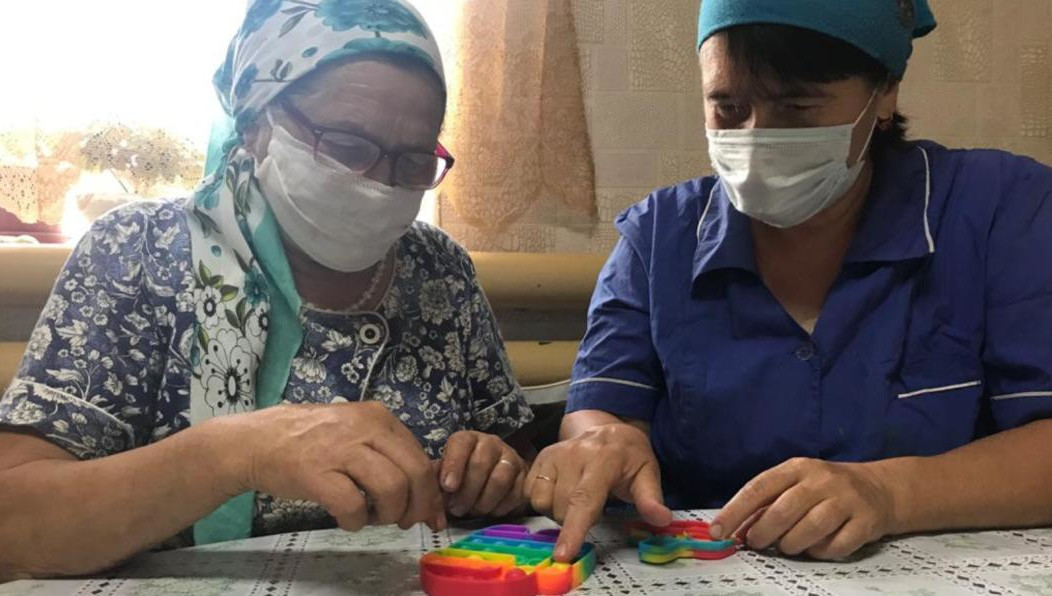 Люди старшего поколения отметили улучшение настроения и общего самочувствия после занятий с поп-итом.