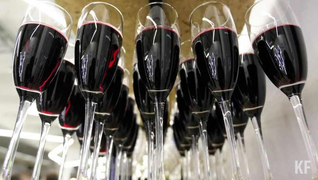 Перечень составляется на основании федерального закона.