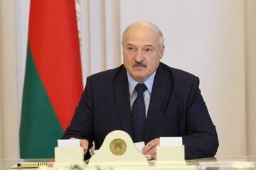 Лукашенко посоветовал  митингующим с крупнейших белорусских заводах подумать о последствиях.