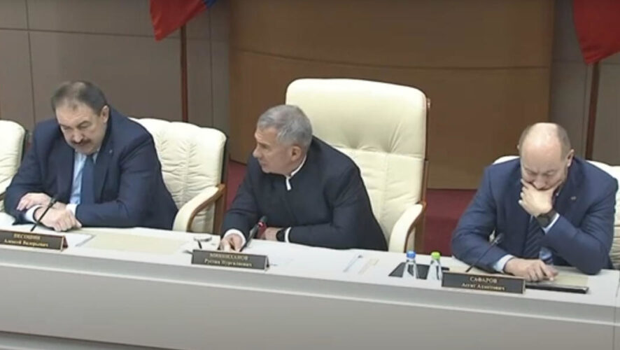 Президент Татарстана провел&nbsp;заседание Оперативного штаба республики и призывной комиссии по мобилизации граждан.