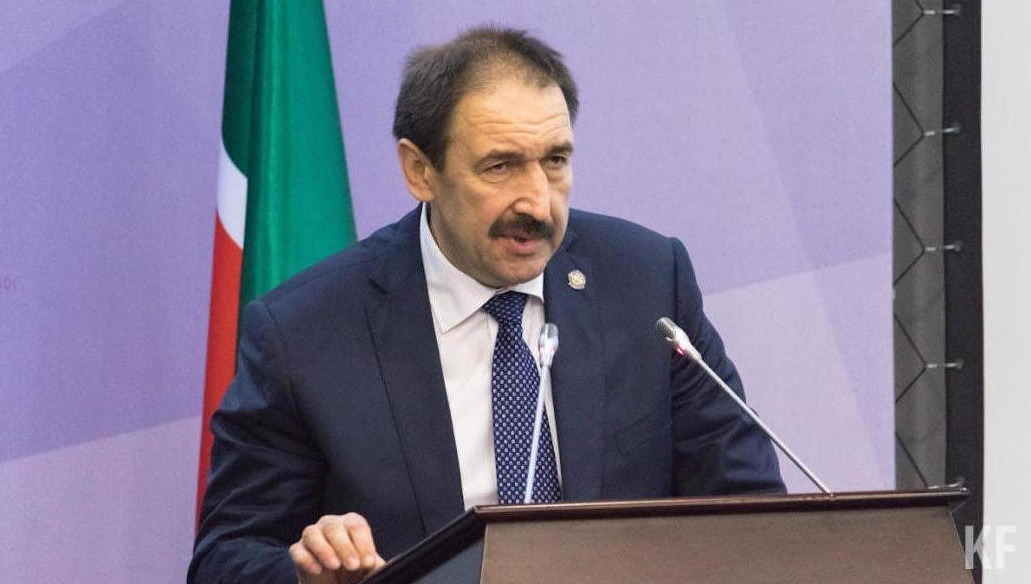 В штаб также вошли представители министерств и главы предприятий.