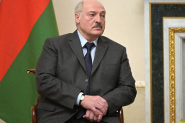 Также президент Беларуси показал гостям владения