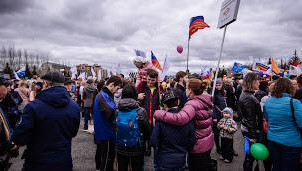 МВД Москвы насчитало 15 тысяч человек.