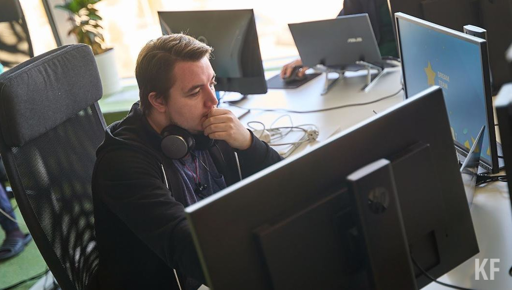 На бирже труда зарегистрировано 453 тысячи россиян.