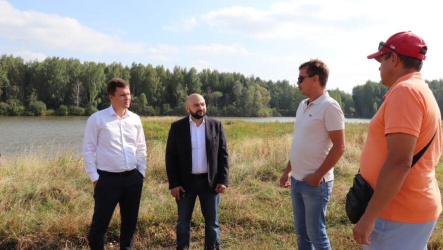 Чтобы засеять растениями землю у притока реки Мёша в селе Никольское