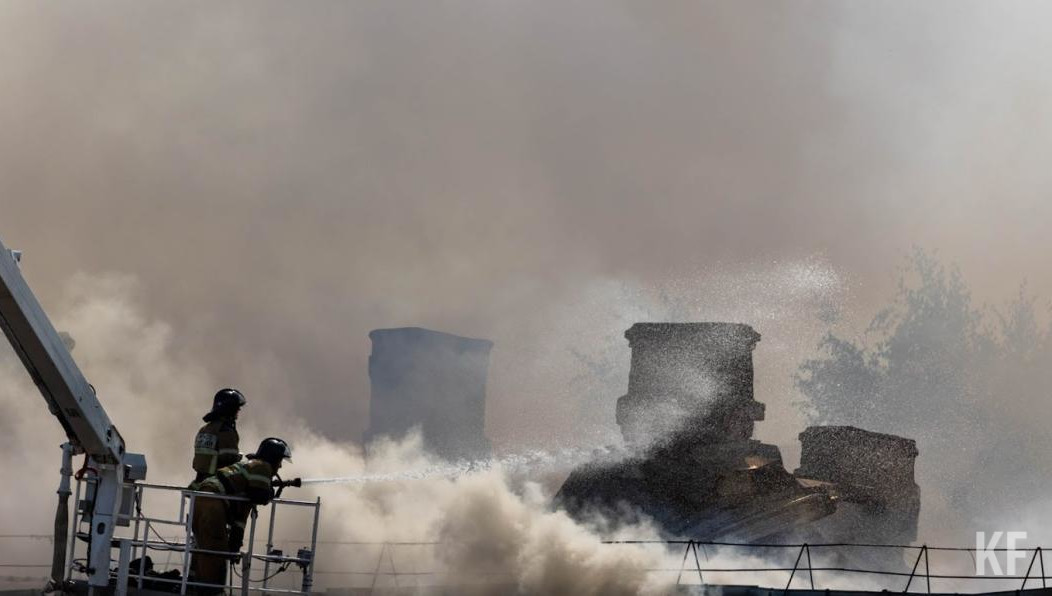 На данный момент на АЭС отключили третий энергоблок от единой энергосистемы.