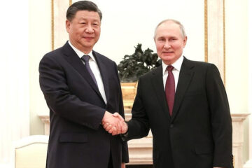 Си Цзиньпин приехал в Москву на переговоры с Владимиром Путиным. Лидеры планируют пообщаться о перспективах урегулирования конфликта на Украине