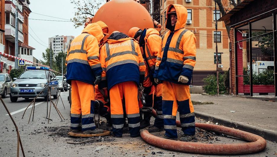 Причиной стало подключение двух водопроводов.