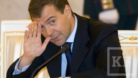 Премьер-министр Дмитрий Медведев в эфире программы на НТВ прокомментировал возможную отставку правительства.