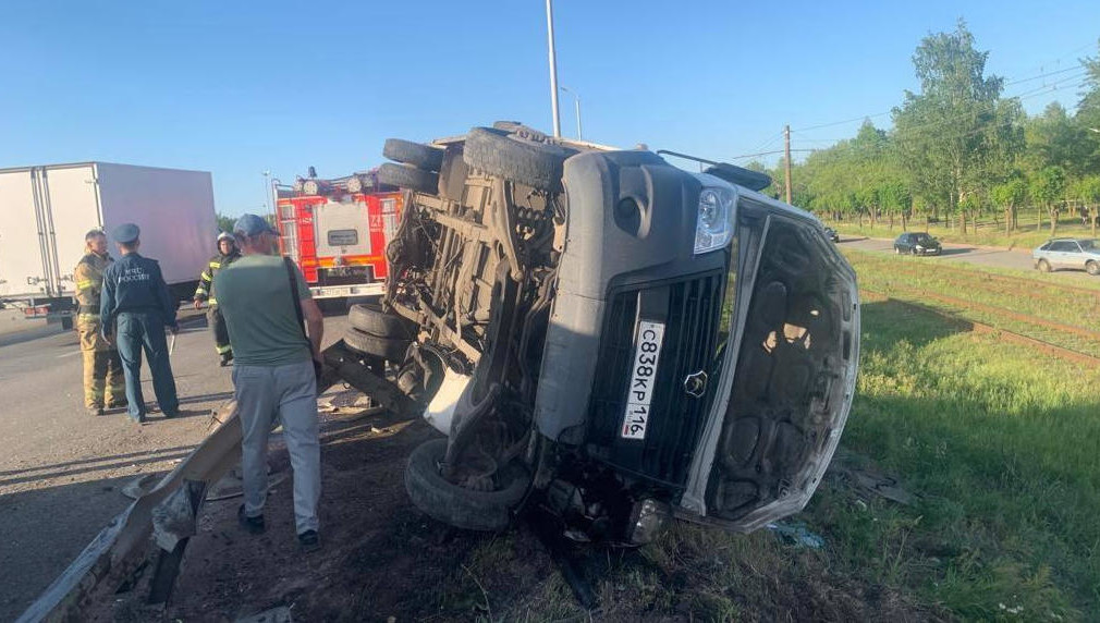 Одна пациентка с ушибом мозга находится в реанимации.