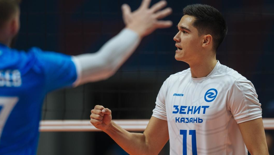 Матч закончился со счётом 3:0 по сетам.