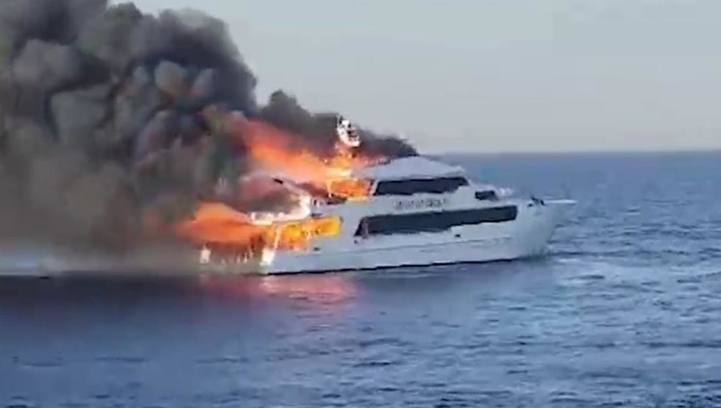 Корабль отправлялся в тур по дайвингу.