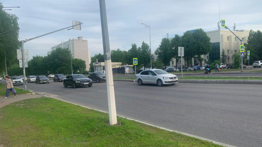 Автоинспекторы разыскивают очевидцев.