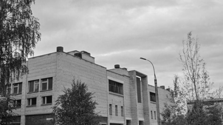 В результате ЧП в школе №88 погибли 13 человек.