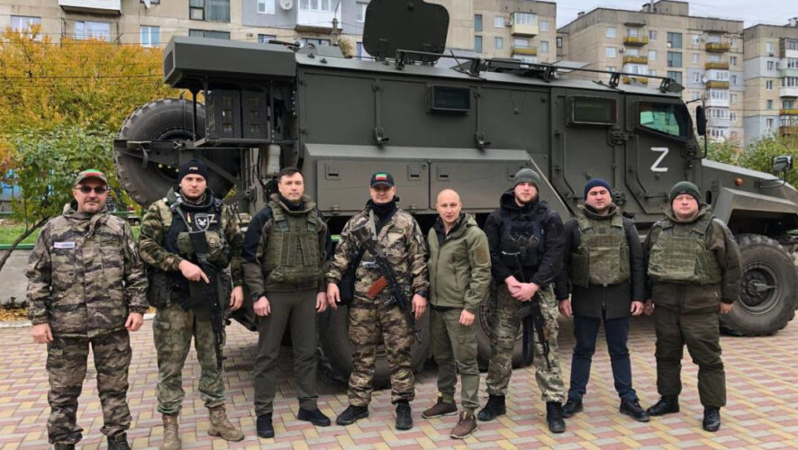 Также с чиновником поездку на Донбасс совершил депутат Госсовета Татарстана от ЛДПР&nbsp;Эдуард&nbsp;Шарафиев.