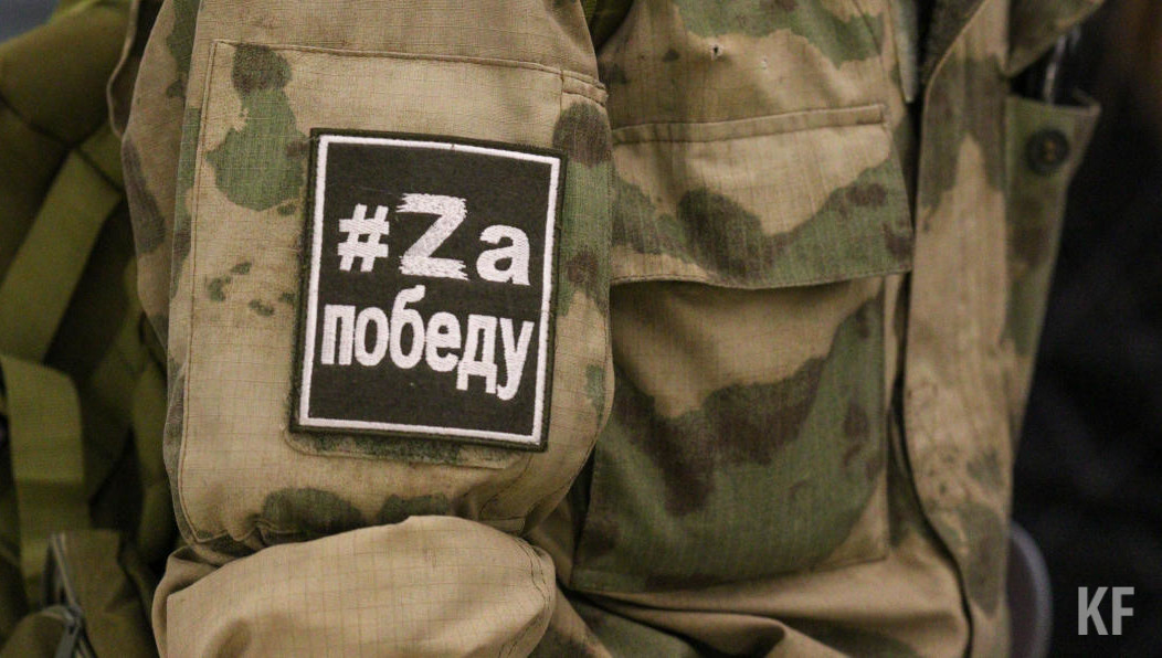 Причиной отказа на фейс-контроле стала военная форма