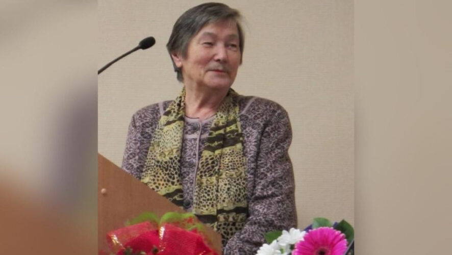 Историк-архивист с 50-летним стажем возглавляла Национальный архив республики с 1986 по 2015 годы.