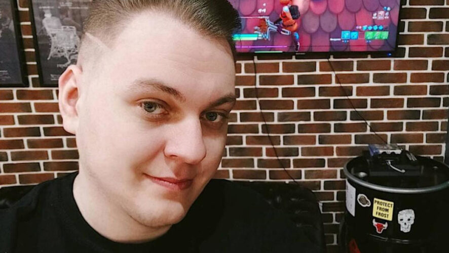 Ему заменили меру пресечения.