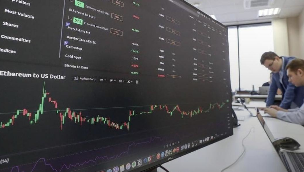 Обсудили с экспертами привлекательность вложений в цифровую валюту и риски