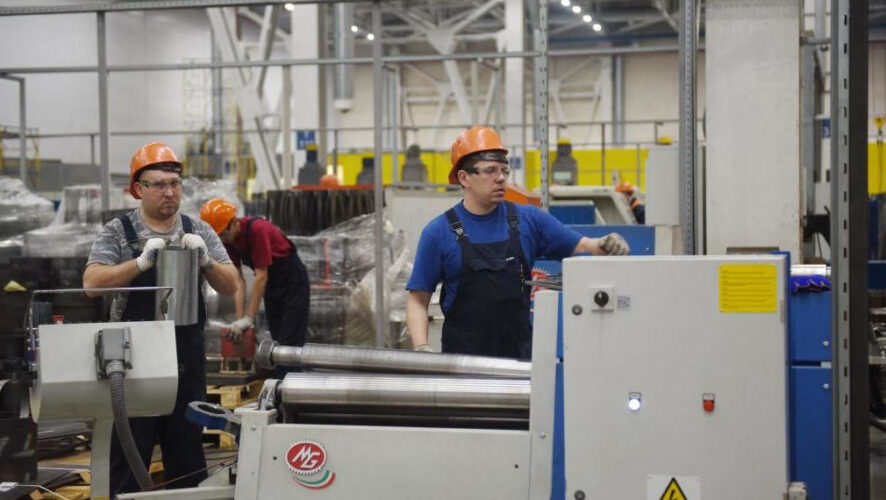 Попутно власти&nbsp;вновь поднимают на повестке дня спорную идею с агломерациями внутри республики. В обозримом будущем мастер-план получит Казанская агломерация и начнётся разработка проекта для Камской и Альметьевской.