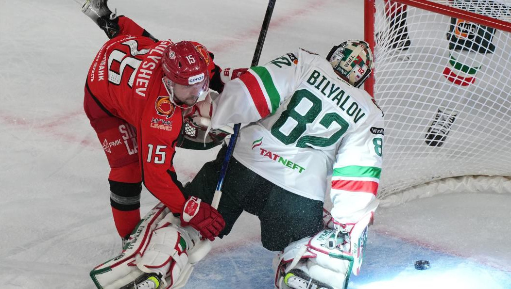 Команда Билялетдинова проиграла «Сибири» в овертайме (3:4).