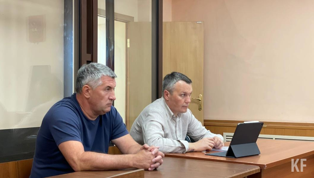 Экс-глава банка Марсель Зарипов подозревается в превышении должностных полномочий.