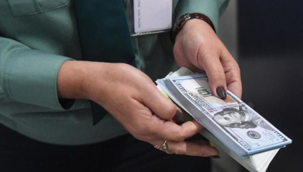 Рынок сегодня нестабилен и с «недружественными» валютами могут возникнуть сложности.