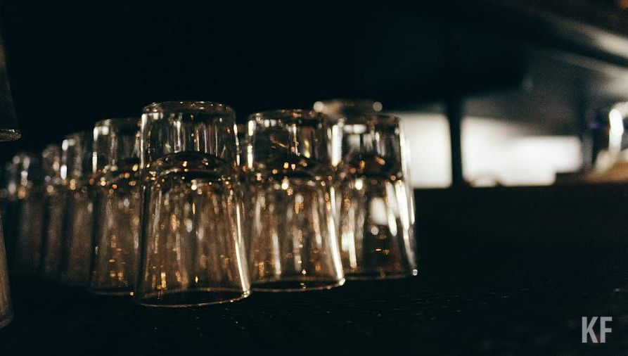 Пара решила произвести алкоголь самостоятельно.