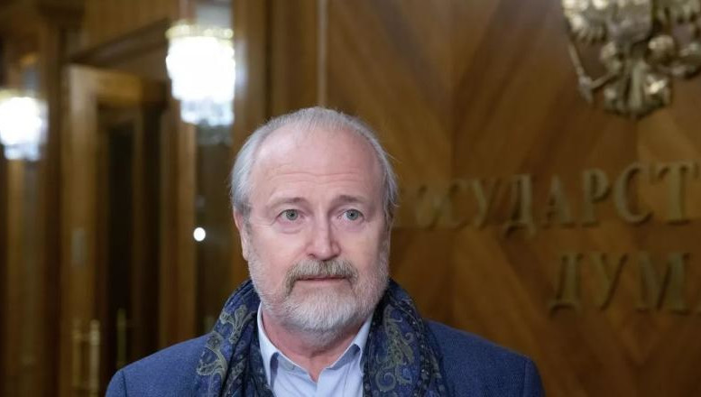 Также в состав вошли режиссеры и киноведы из Франции