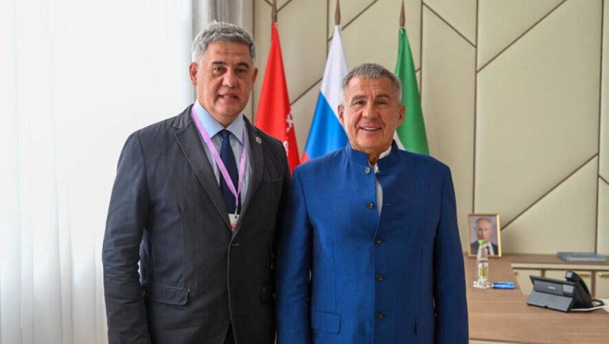 Альберт Суфианов примет участие в работе VIII съезда Всемирного конгресса татар.