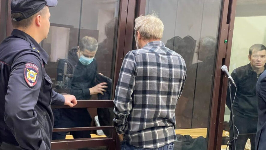 Сергей Демидов и Антон Панкратов отрицают свою вину в покушении на убийство предпринимателя.