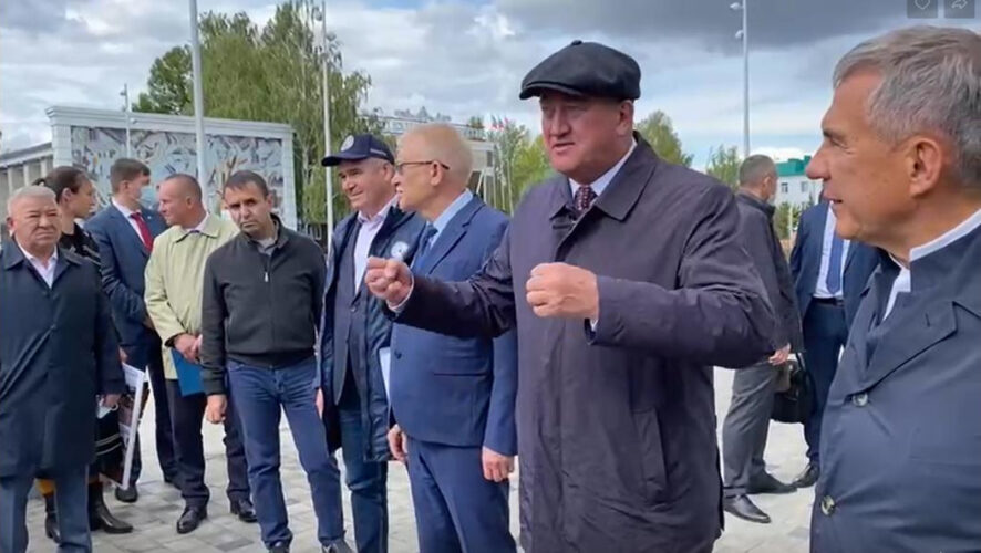 Рядом также находятся ЗАГС