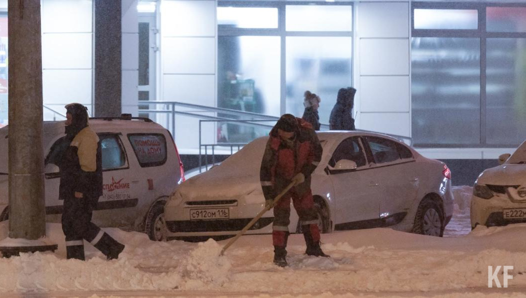 В основном жалуются на жилищно-коммунальные услуги.