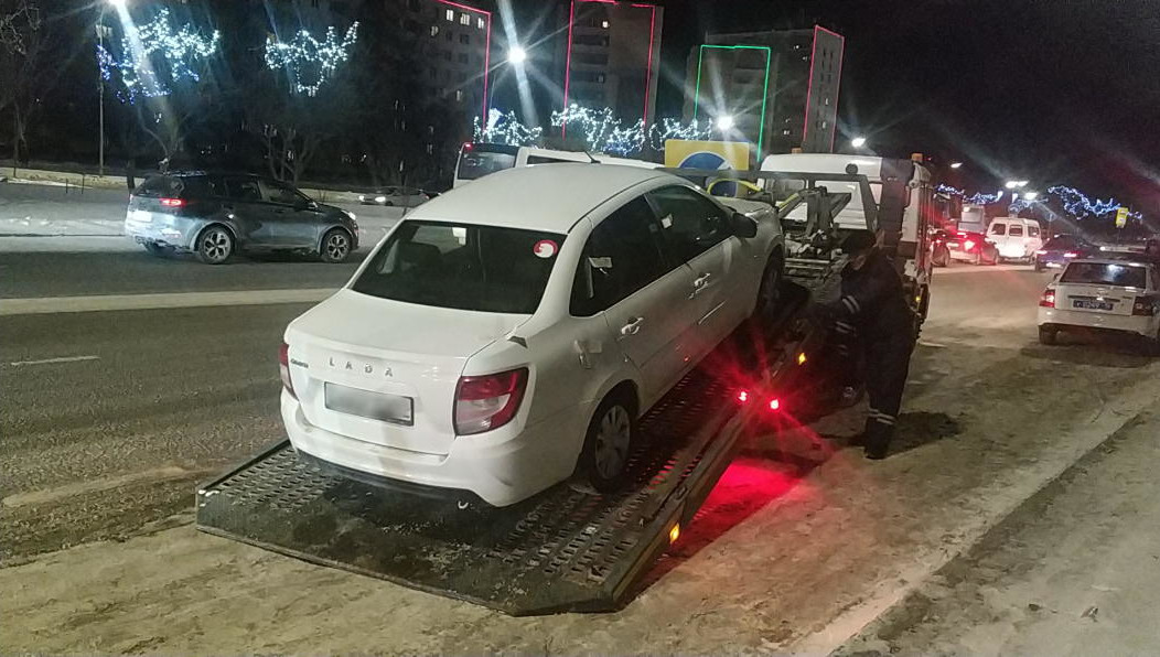 Водитель задолжал 63