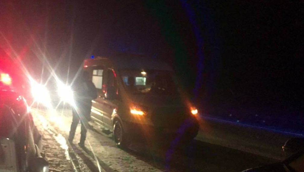 Столкнулись сразу три автомобиля.