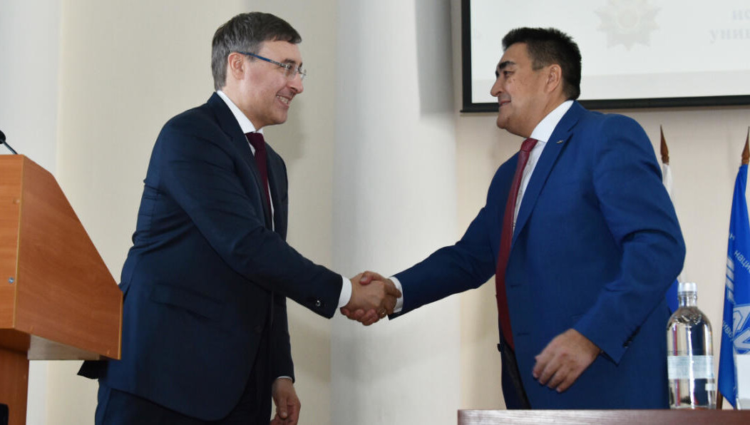 В торжественной церемонии принял участие Валерий Фальков.