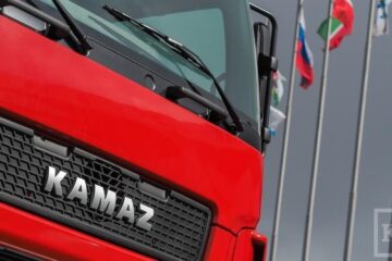 Линии нового конвейера по производству семейства шестицилиндровых рядных двигателей Р6 на «КАМАЗе» работают в пуско-наладочном режиме. Промышленное производство наладят в марте 2018-го