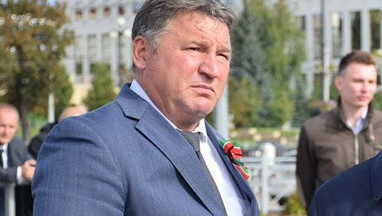 Один из наиболее вероятных кандидатов - заместитель председателя Счетной палаты республики Альберт Шавкатович Валеев.