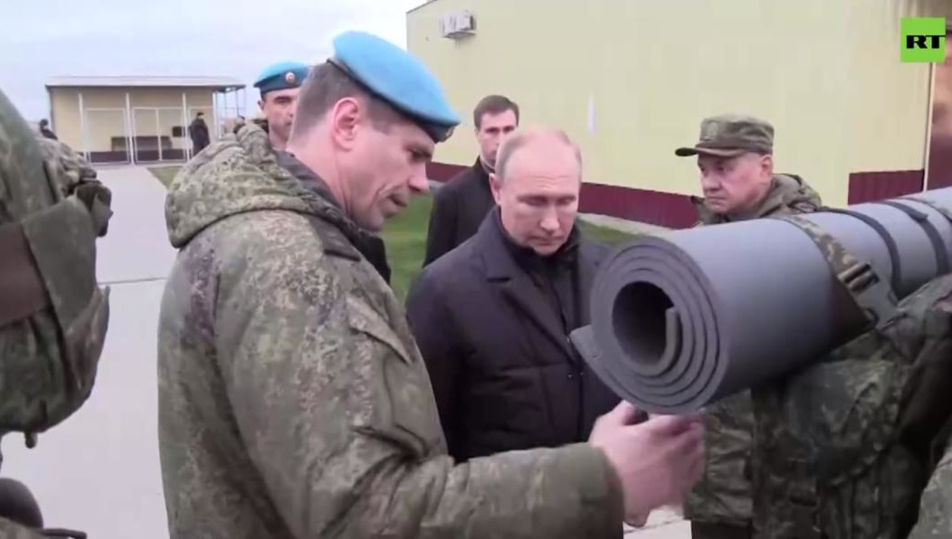 Глава государства проинспектировал занятия с призванными по тактической