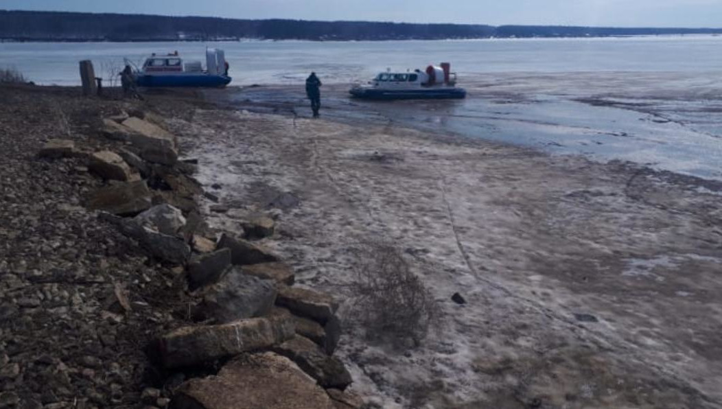 Добывающая скважина разгерметизировалась у садового товарищества «Горизонт» Тукаевского района.