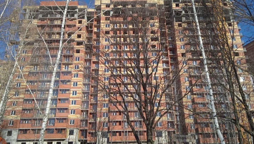 Последний проблемный в этом жилом микрорайоне столицы.