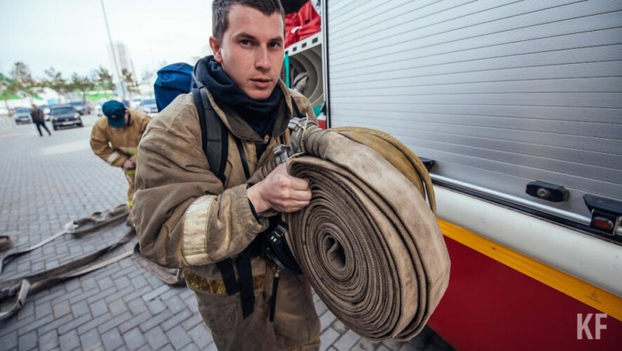 Один из трех собственников жилья не открыл прибывшим спецслужбам.