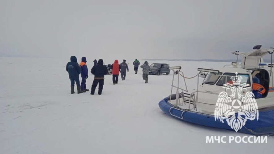 Размер штрафа составляет до 1500 рублей.