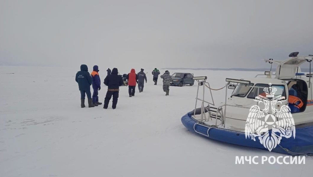 Размер штрафа составляет до 1500 рублей.