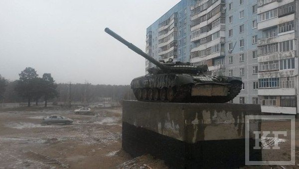 На танке Т-80