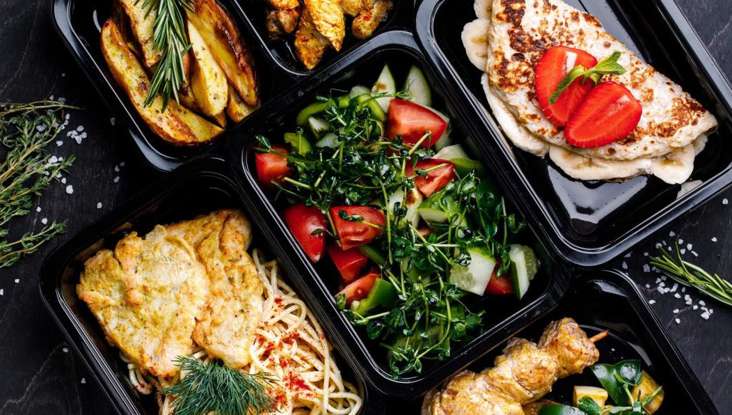 Где заказать вкусный обед в Казани по выгодной цене и со скидкой в 400 рублей с 1000