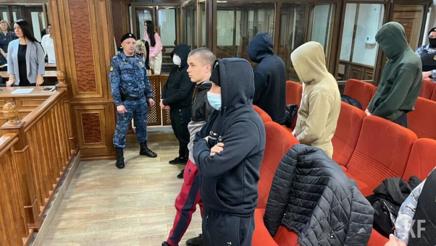 Верховный суд Татарстана вынес решение по делу &laquo;третьевских&raquo;. Нескольких фигурантов взяли под стражу сразу после оглашения вердикта.